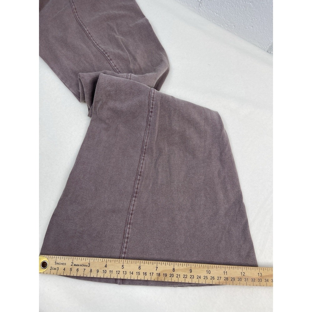 Urban Outfitters Women's Out From Under Aria  Flare Leggings Size M - Picture 7 of 8